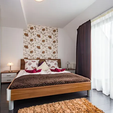 Apartmán Center *
