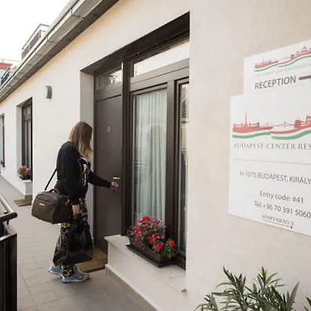 Center * בודפשט